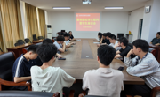 情系留校学子 暖心护航备考 ——学院召开暑期留校学生慰问暨学生座谈会